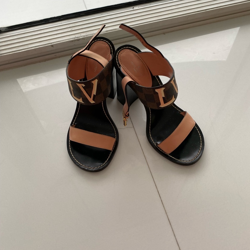 Lv shoes - Picture 6 of 10